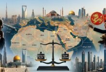 تحولات كبرى: كيف يعاد تشكيل الشرق الأوسط في قلب نظام عالمي متصدع؟ بقلم: صلاح متولي ​يمر العالم اليوم بمرحلة مخاض عسير، حيث تتشابك خيوط السياسة والاقتصاد والأمن لتعلن عن أفول نظام القطب الواحد، وبزوغ ملامح عالم متعدد الأقطاب. ولم تكن منطقة الشرق الأوسط يوماً مجرد تابع لهذه التحولات، بل كانت ولا تزال الميزان والساحة الأكثر تأثراً وتأثيراً في صياغة خريطة القوى العالمية الجديدة. ​زلزال عالمي وإعادة ترتيب الأوراق ​بينما يستمر النزاع في شرق أوروبا مستنزفاً الاقتصاد والأمن الأوروبي، ومثيراً للمخاوف النووية، يتصاعد التنافس التكنولوجي والعسكري الشرس بين الولايات المتحدة والصين. هذا التنافس لم يقد إلى قطيعة تامة، بل إلى "ارتباط قسري" داخل اقتصاد عالمي واحد، حيث يدرك كلا الطرفين عجز الآخر عن تحقيق انتصار حاسم، مما يفتح الباب أمام قوى إقليمية صاعدة لفرض شروطها وتنويع تحالفاتها. ​في هذا الفضاء العالمي المضطرب، لم تعد دول الشرق الأوسط تكتفي بمقاعد المتفرجين؛ بل بدأت بالتحرك نحو "الاستقلال الدفاعي والسياسي"، عبر تنويع مصادر التسليح، والاستثمار في التكنولوجيا، والانفتاح على معسكرات الشرق والغرب على حد سواء، كخطوة للانسحاب الهادئ من العباءة الأمريكية المطلقة. ​توازنات جديدة في الشرق الأوسط ​على مدار العقود الماضية، رُسمت سيناريوهات متعددة لما سُمي بـ "الشرق الأوسط الجديد". لكن الأحداث المتلاحقة منذ عام 2024 وحتى اليوم أثبتت أن محاولات فرض الهيمنة بالقوة العسكرية المفرطة قد ارتدت على أصحابها. ​انحسار أوهام الهيمنة المطلقة: يرى العديد من المحللين السياسيين أن الاستراتيجية الإسرائيلية الساعية لتحقيق أمن مطلق عبر توسيع رقعة المواجهات العسكرية من غزة إلى لبنان، لم تؤدِ إلا إلى استنزاف داخلي وتراجع في الحاضنة الشعبية الدولية، مما بدد حلم إسرائيل في أن تكون المركز الأوحد للمنطقة. ​المحور الإيراني بين المواجهة والدبلوماسية: تعيش المنطقة على وقع إعادة ترتيب العلاقات مع طهران. فرغم الضغوط والعقوبات، دخلت الإدارة الأمريكية في جولات تفاوضية معقدة ومعدلة، مما يعكس إدراكاً دولياً بأن سياسة "الإنهاء الكامل" لم تعد قابلة للتحقق، وأن منطق الاحتواء الاقتصادي والدبلوماسي هو البديل الوحيد لتفادي كارثة تفجر ممرات الطاقة الحيوية كـ "مضيق هرمز". ​العقلانية العربية والدبلوماسية الاستباقية ​في مقابل لغة السلاح، برزت "العقلانية العربية" كقوة دفع أساسية لتهدئة الأزمات. تقود دول الخليج العربي، وفي مقدمتها المملكة العربية السعودية، نهجاً يركز على التنمية والاقتصاد وصياغة تحالفات مرنة ترفض الإملاءات الخارجية. ​ويتجلى هذا في الجهود الدبلوماسية المستمرة عبر قمم ومفاوضات إقليمية (مثل قمة شرم الشيخ) تهدف إلى إيجاد حلول مستدامة للقضية الفلسطينية عبر إعادة بناء مشروع وطني قادر على الحكم والإدارة، وقطع الطريق على الفكر المتطرف، وتأكيد أن استقرار المنطقة ينبع من داخلها وليس عبر مشاريع تُفرض من الخارج. ​الأثر الاقتصادي: الطاقة وكابلات البيانات ​لا يمكن فصل السياسة في الشرق الأوسط عن شريان الاقتصاد العالمي. إن التوترات الإقليمية أثرت بشكل مباشر على سلاسل الإمداد العالمية وممرات الطاقة. وفي الوقت نفسه، تحول الاهتمام الدولي نحو حماية البنية التحتية غير المرئية، مثل كابلات البيانات البحرية خطوط الأنابيب التي تمر عبر المنطقة، والتي تُعد عصب العولمة الحديثة. ​خلاصة القول: إن ما يشهده العالم والشرق الأوسط اليوم ليس مجرد جولة صراع عابرة، بل هو مسار بطيء وثابت نحو نظام دولي وإقليمي أكثر توازناً. الشرق الأوسط يعيد اكتشاف نفسه وتثبيت هويته، ليس كمنطقة نفوذ للقوى العظمى، بل كلاعب رئيسي يصيغ المستقبل ويفرض شروطه في عالم متعدد الأقطاب.