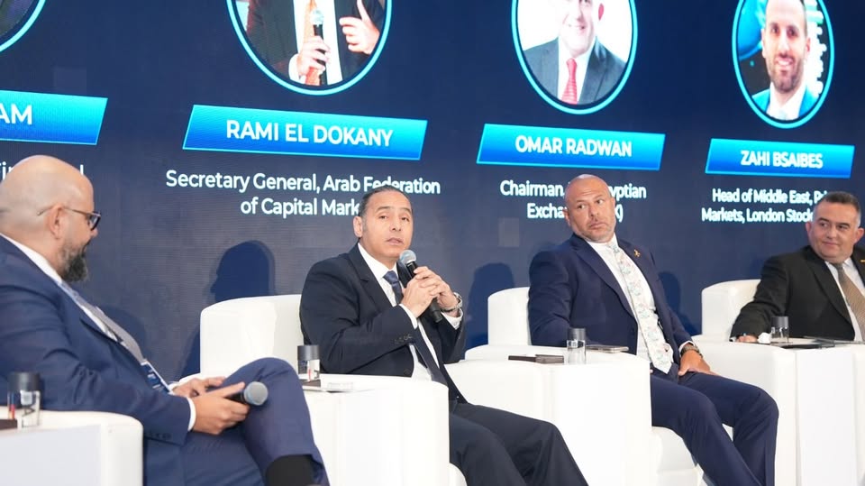 د: إسلام عزام يستعرض مستجدات تطوير سوق رأس المال