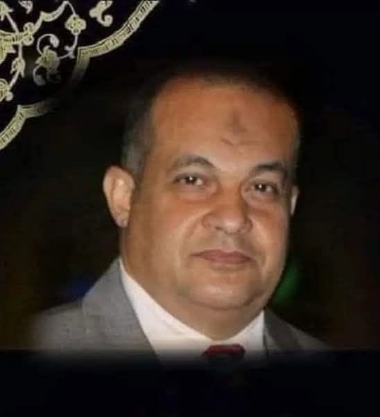يحكى أن رجلا بلغ من العمر الستين أقام بيت أبيه منذ نعومة أظافره وكان له أخوة ما تأخر عنهم في شيء طوال حياته ووقف بجانبهم جميعا