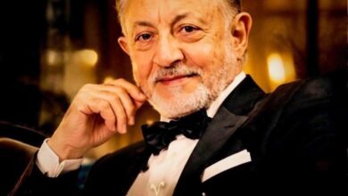 خالد جلال ناعيا «عبد العزيز مخيون» : فنان تميز بالجدية والثقافة الموسوعية