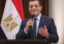 هل يُجبر اللاعب على التعبير عن أفكار لا يؤمن بها؟