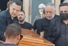 أشرف زكى أول حضور في جنازة إيمان وحيد سيف