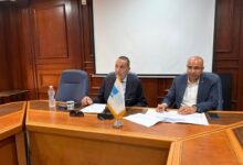 شراكة بين غرفة الأثاث وجامعة الأهرام الكندية