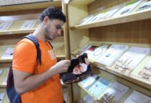 إقبال لافت على كتاب جهود الإمام الطيب في مكافحة التطرف