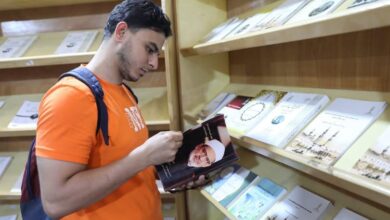 إقبال لافت على كتاب جهود الإمام الطيب في مكافحة التطرف
