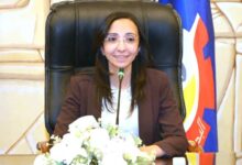 محافظ البحيرة تهنئ هاتفياً الطالبة/ سهير محمد لحصولها على المركز الأول