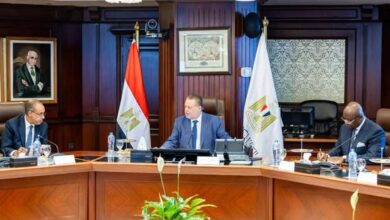 اجتماع ثلاثي بمشاركة محافظ البنك المركزي المصري