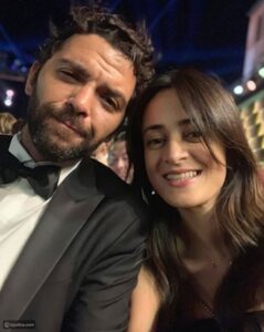 ياسمين سيف ابو النجا وزوجها