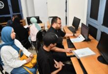 استمرار الإقبال على معامل التنسيق الإلكتروني بجامعة عين شمس