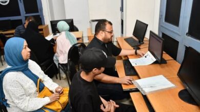 استمرار الإقبال على معامل التنسيق الإلكتروني بجامعة عين شمس