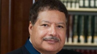 في ذكري وفاة العالم الدكتور أحمد زويل الذي سبق عصره