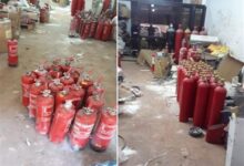 بالقليوبية.. ضبط مخزن غير مرخص لتعبئة طفايات حريق مغشوشة