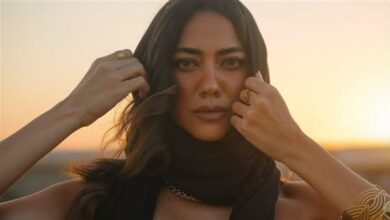 تجربة جديدة.. الفنانة هند عبد الحليم تدمج "الإلكترو" مع العربية الفصحى في "مَن أنا؟"