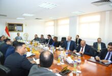 وزير التموين يعقد اجتماعًا موسعًا لوضع خطة عاجلة