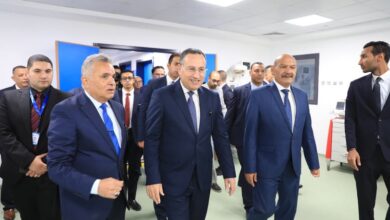 وزير التعليم العالي والقائم بعمل وزير الثقافة يتفقد جامعة السويس الأهلية
