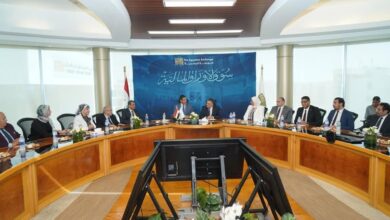 البورصة المصرية وأكاديمية السادات توقعان بروتوكول تعاون لتعزيز الكفاءات