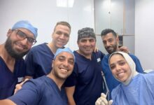 فريق طبي بقصر العيني ينجح في استخراج رصاصة غائرة من وجه مريض بالمنظار الضوئي دون جراحة تقليدية