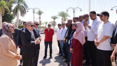 الفريق أسامة ربيع يستقبل وفد المشاركين في المنتدى الإفريقي الخامس عشر