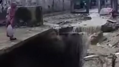 حين ينزل المطر… لا تتحوّل الشوارع إلى طرقٍ مبلّلة، بل إلى مسابح مفتوحة ...!