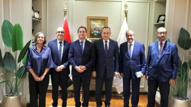 وزير التعليم العالي يبحث تعزيز التعاون مع السفير الفرنسي بالقاهرة