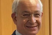 وسام فرنسي رفيع المستوى لأحد رموز جامعة القاهرة..