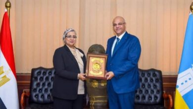 لقاء بين محافظ الإسكندرية ورئيسة المجلس القومى للمرأة