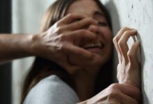 كيف تبني بيتا ثم تهدمه .. بقلم / مها عبد العزيز