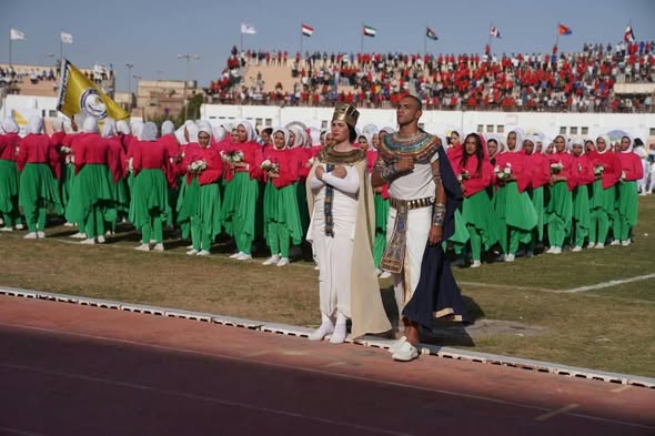 رئيس جامعة كفر الشيخ يشهد افتتاح أسبوع شباب الجامعات الرابع عشر بالمنيا