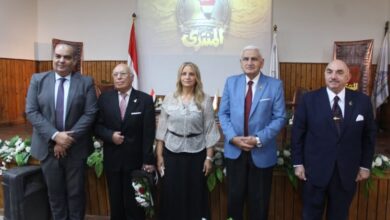 مسرح كلية الآداب بجامعة عين شمس يستضيف برنامج «المنتدى»
