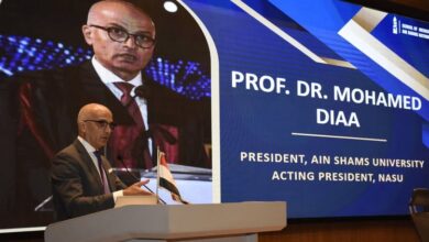 رئيس جامعة عين شمس يشهد اللقاء الترحيبي لطلاب الدفعة الأولى بكلية الطب