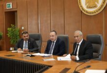 وزير التعليم العالي يبحث مع الباحثين المصريين العائدين من التدريب باليابان
