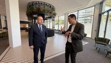 مباحثات وزير التعليم العالي مع رئيس جامعة Aivancity الفرنسية