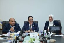 رئيس جامعة القاهرة يترأس اجتماع مجلس كلية الإعلام