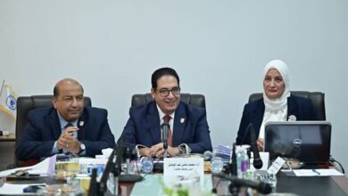 رئيس جامعة القاهرة يترأس اجتماع مجلس كلية الإعلام