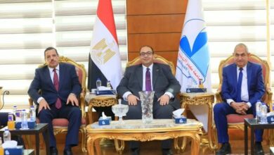 رئيس جامعة كفر الشيخ يستقبل وفد بنك الاستثمار القومي