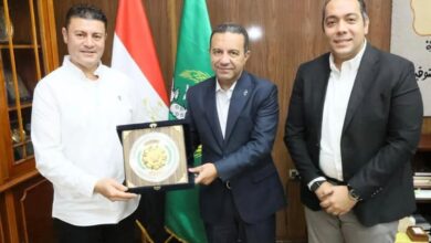 محافظ المنوفية يكرم السكرتير العام السابق