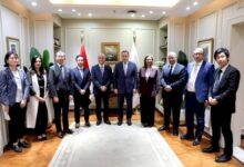 وزير التعليم العالي والقائم بعمل وزير الثقافة يبحث مع سفير اليابان
